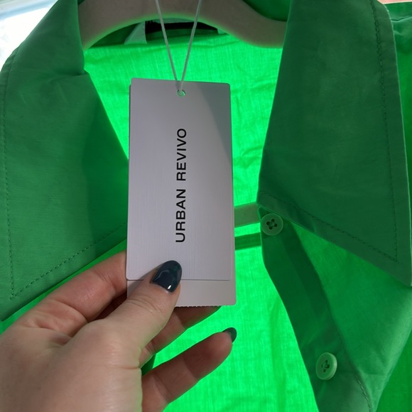 Urban Revivo collared crop top - Picture 4 of 4